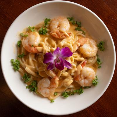 Shrimp Rhomulus bowl top view.