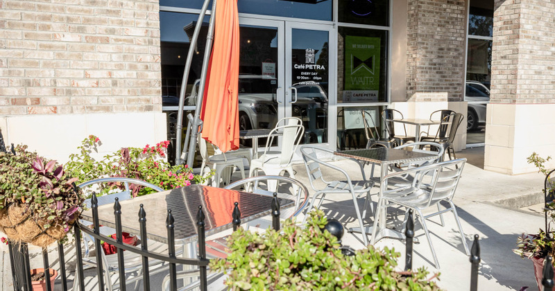 Exterior, tables ready for guests