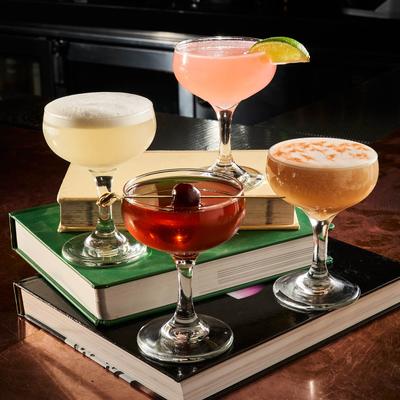 Highball Classic Cocktail Happy Hour.