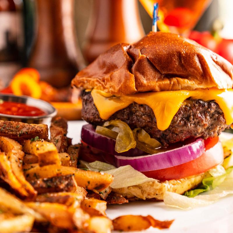 Delux Cheeseburger * photo