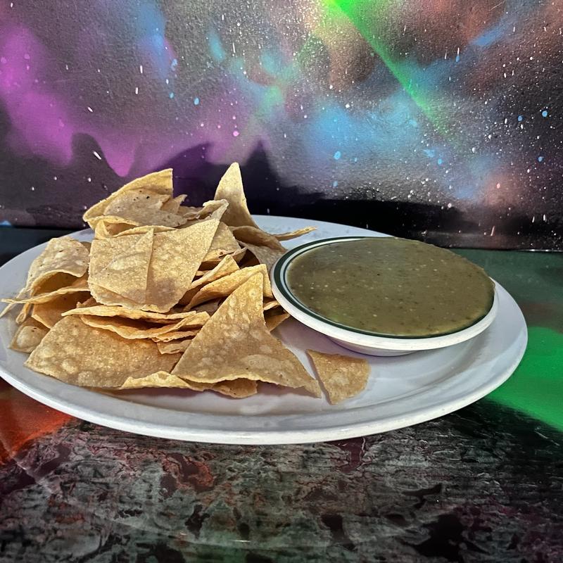 CHIPS & SALSA VERDE photo