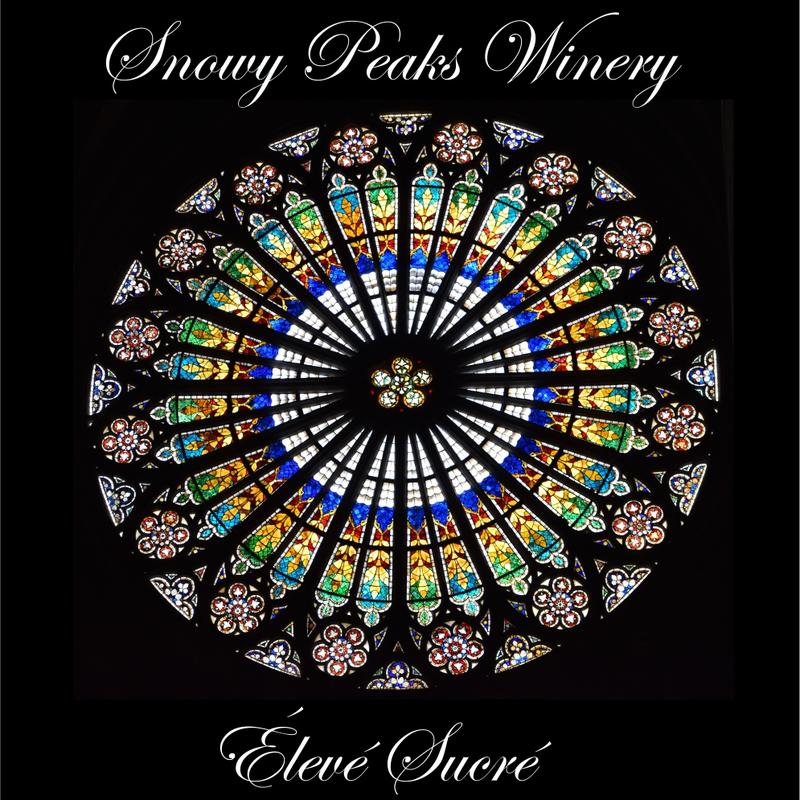 SNOWY PEAKS WINERY: photo