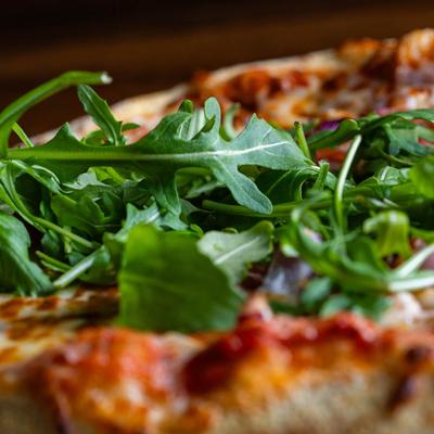 Close up of Prosciutto Speciale pizza.