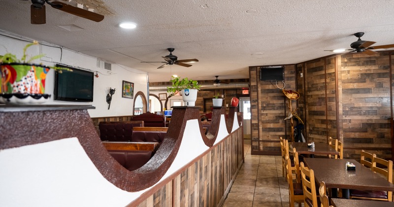 Booths, diner tables