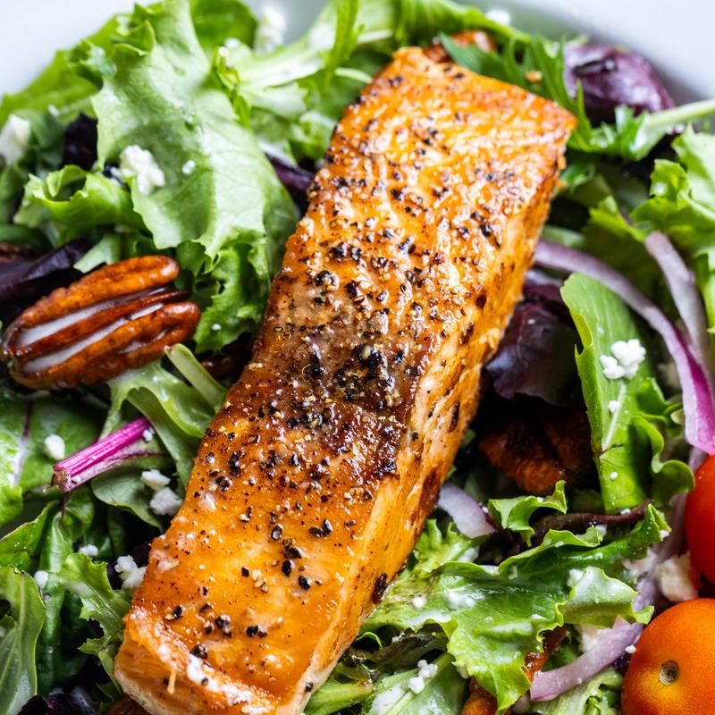 Grilled Salmon Salad photo