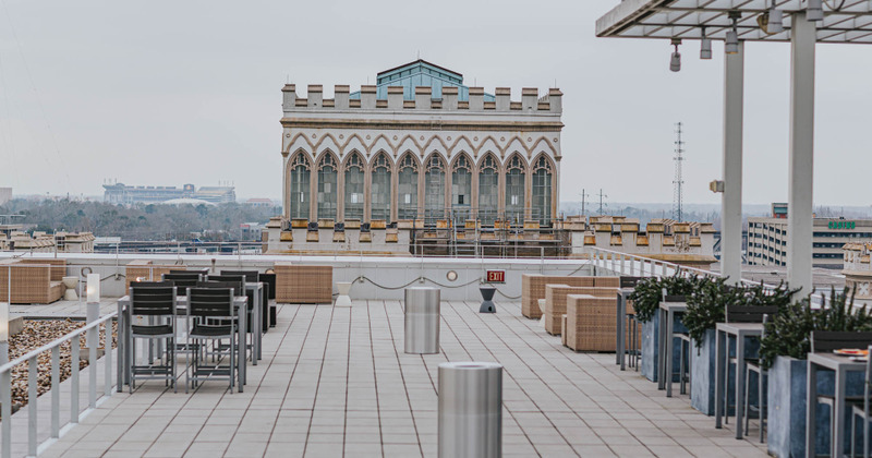 Exterior, tables outside