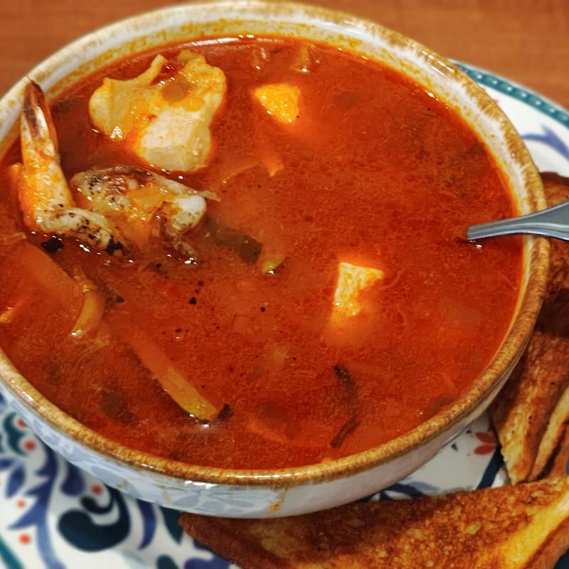 Sopa De Camarones Y Pescado photo