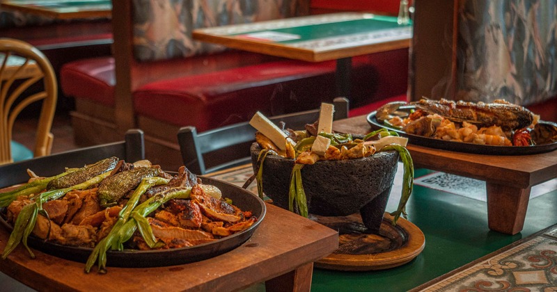 Multiple food plates