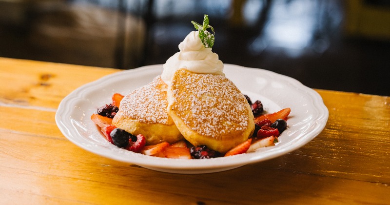 Mixed Berry Souffle Pancakes