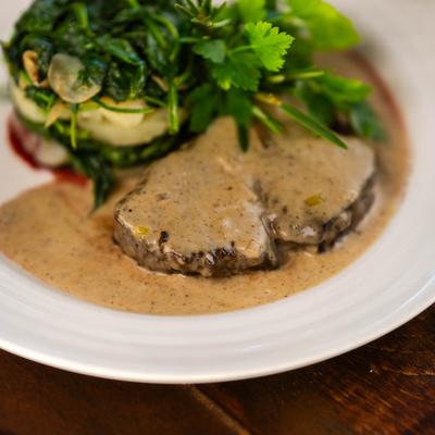 Steak au Poivre, close up.