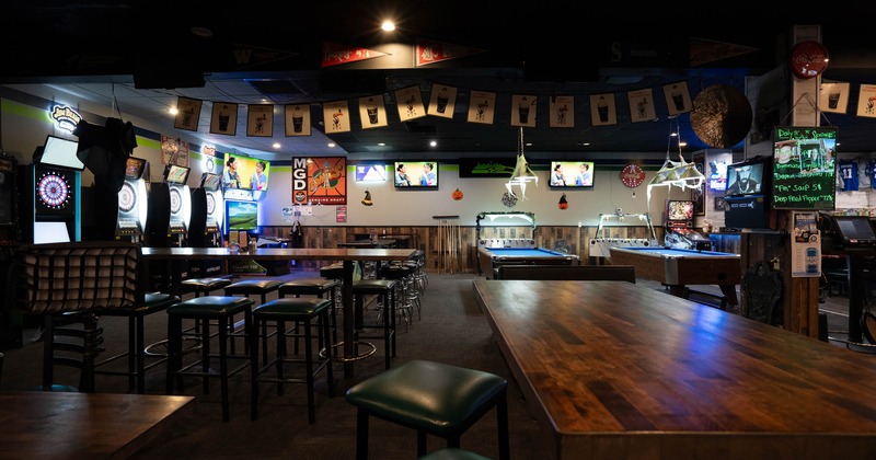 Seating area, tables with bar stools