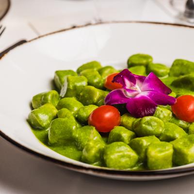 gnocchi pesto.