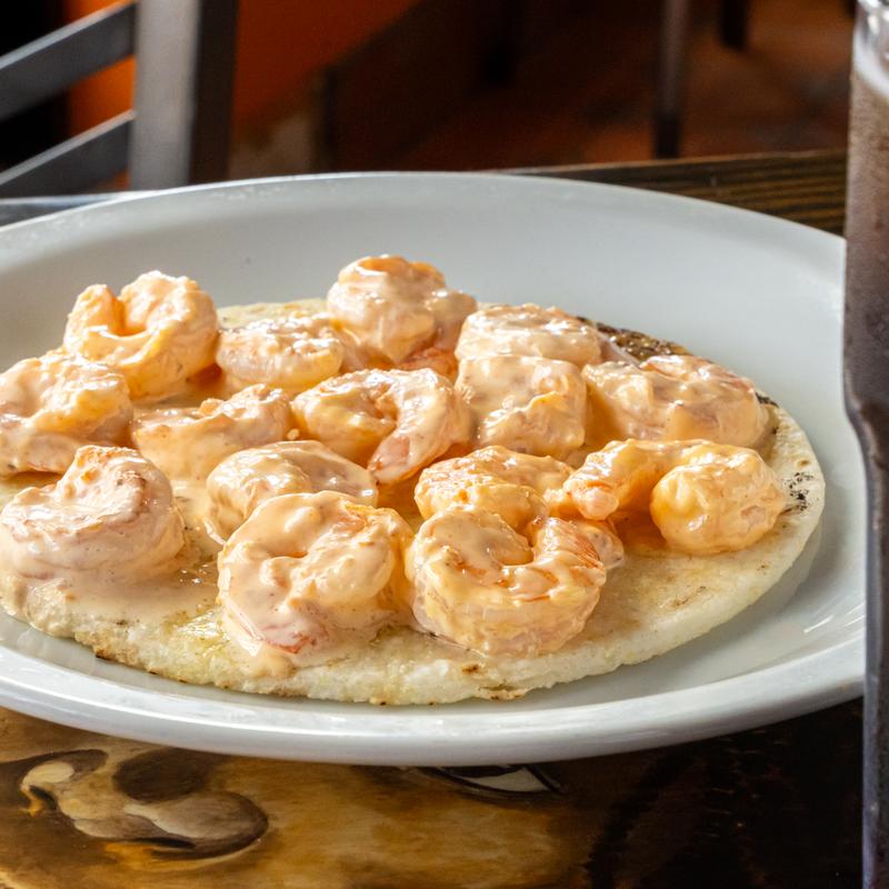 Arepa Camarones Encima photo