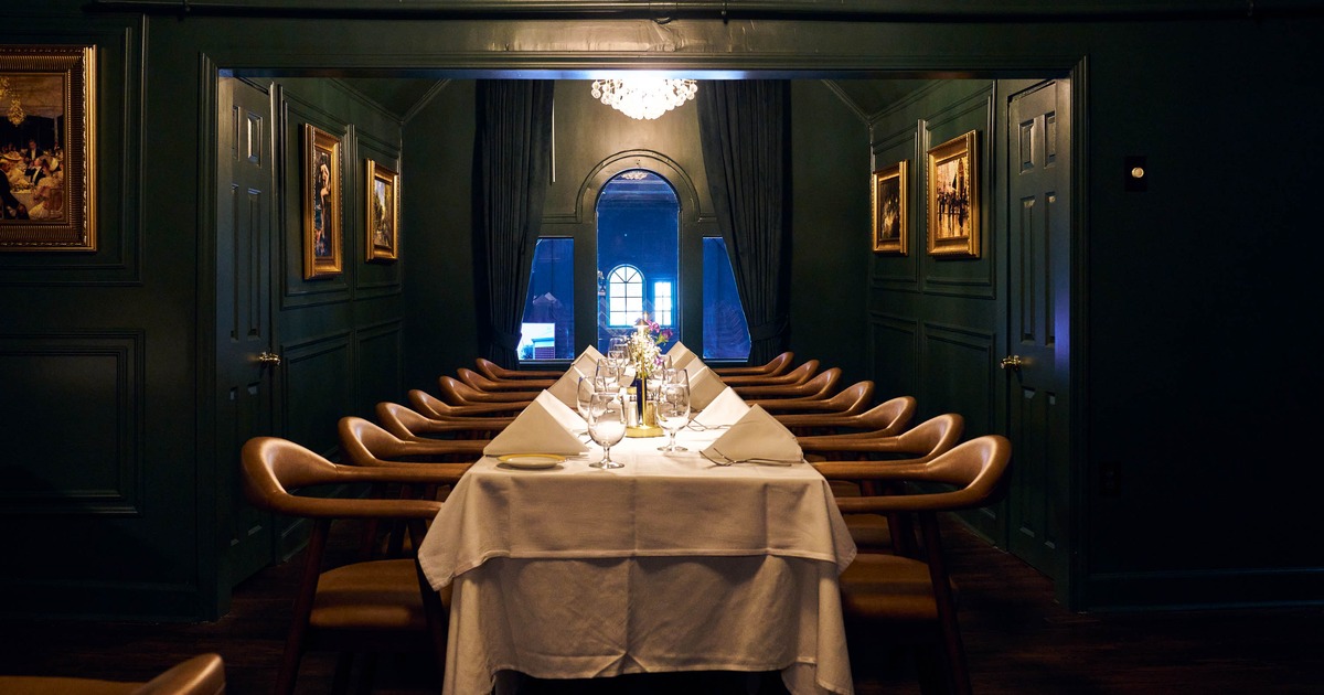 Interior, full set up table for 15 people