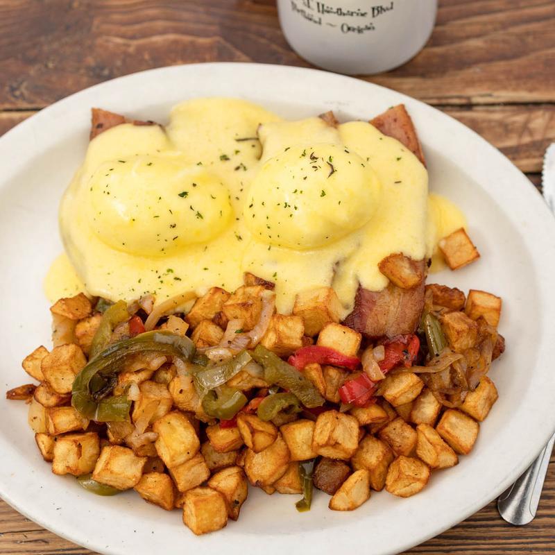EGGS BENEDICT photo