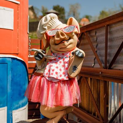 Exterior, a piggy statue