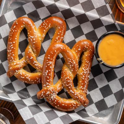 Pretzels with beer cheese dip.