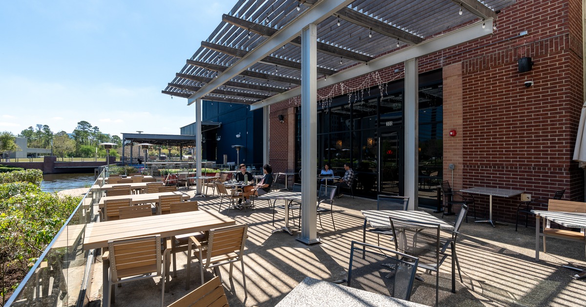 Exterior, terace, tables, chairs