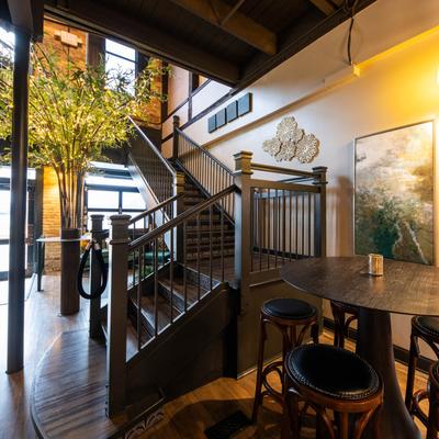 Ground floor, staircase.