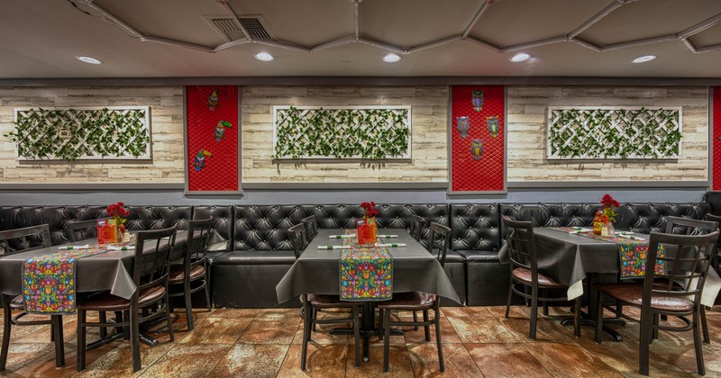 Dining area, banquette seating