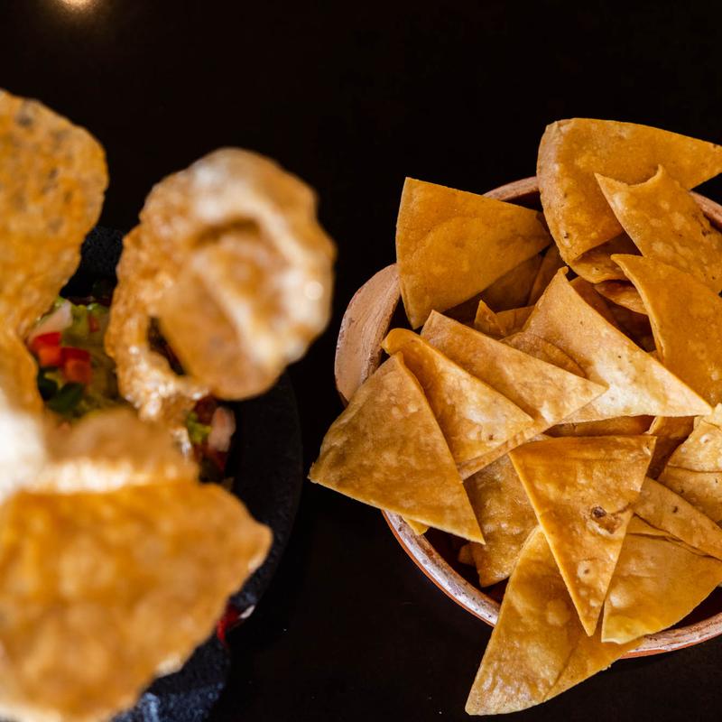 Guacamole con Chicharrón photo
