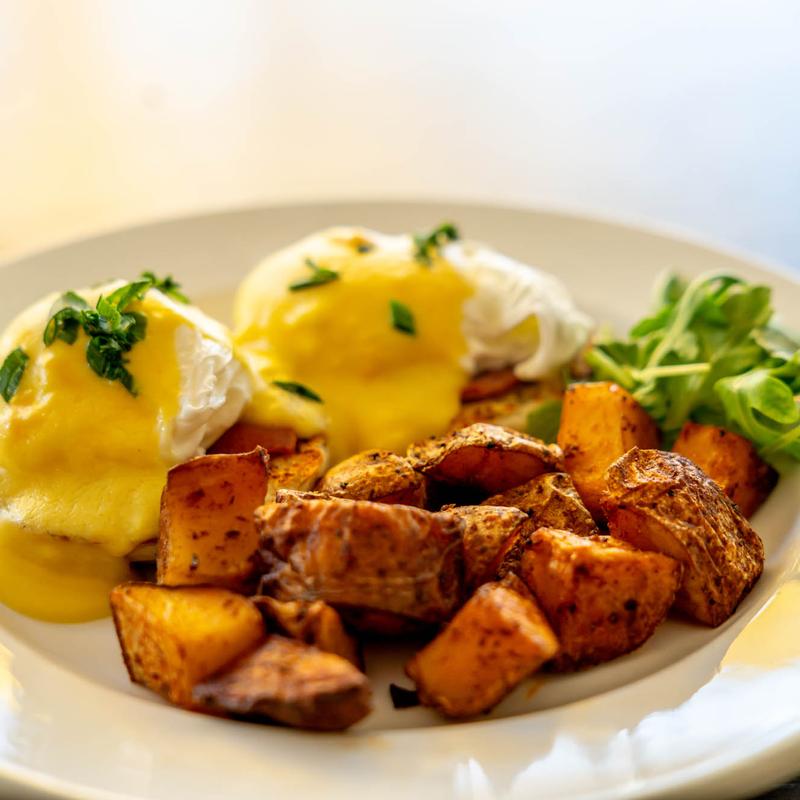 Eggs Benedict photo