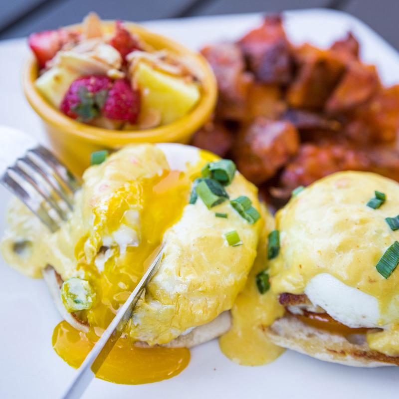 CRAB CAKE OR FILET MIGNON BENEDICT photo