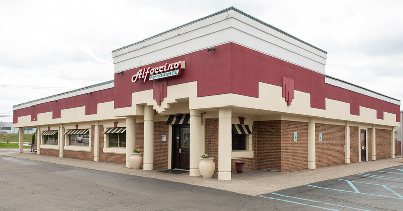 Exterior, view on the bar