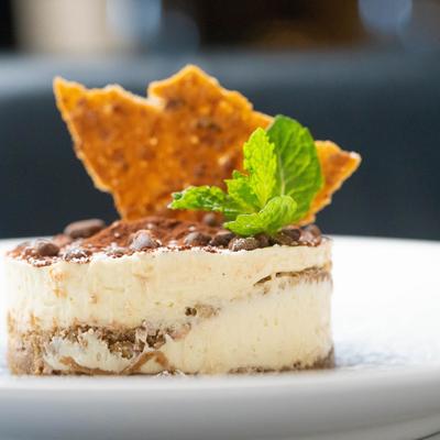 Classic Style Tiramisu.
