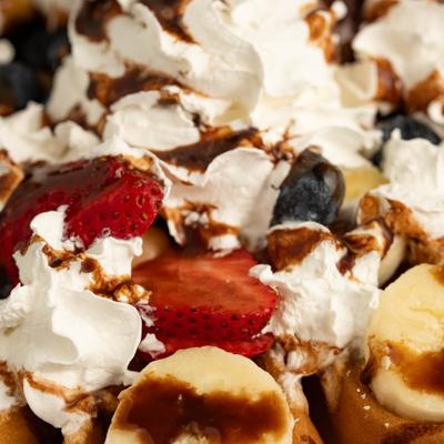 A closeup on the Texas French toast.