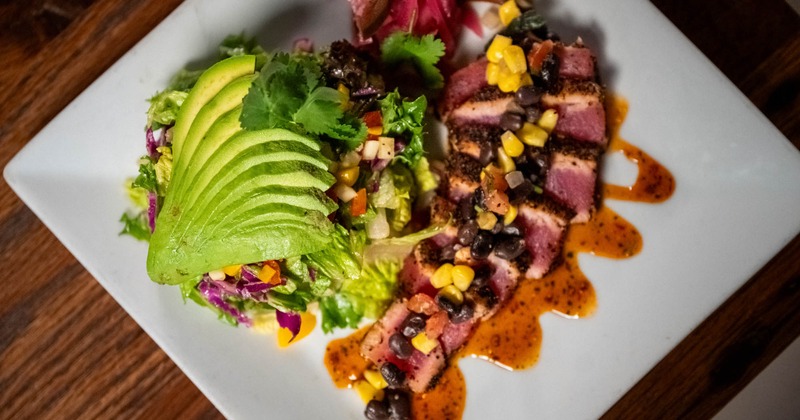 Ahi tuna salad