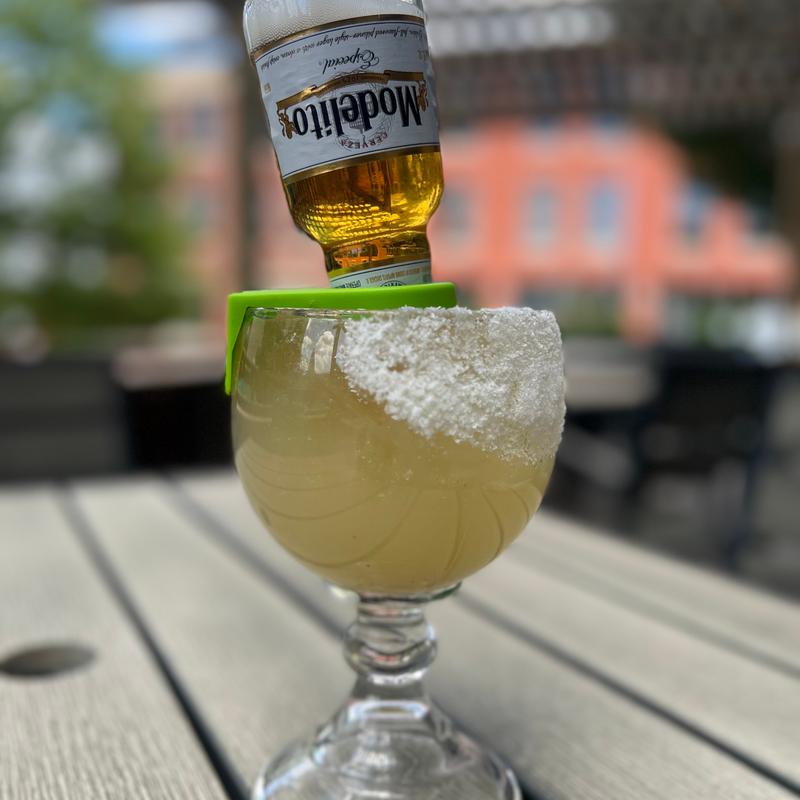 Modelito Floater photo