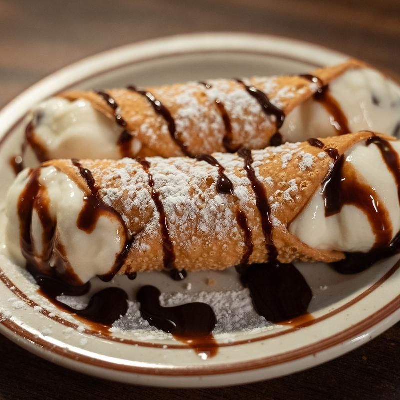 menu item 10 of 10, Cannoli (2)