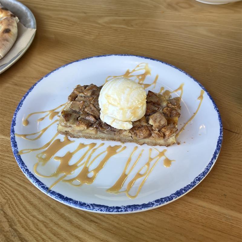 menu item 11 of 13, Apple Crumb Cake