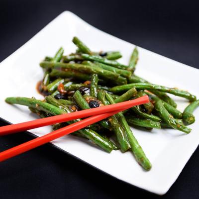 Sauteed green beans.