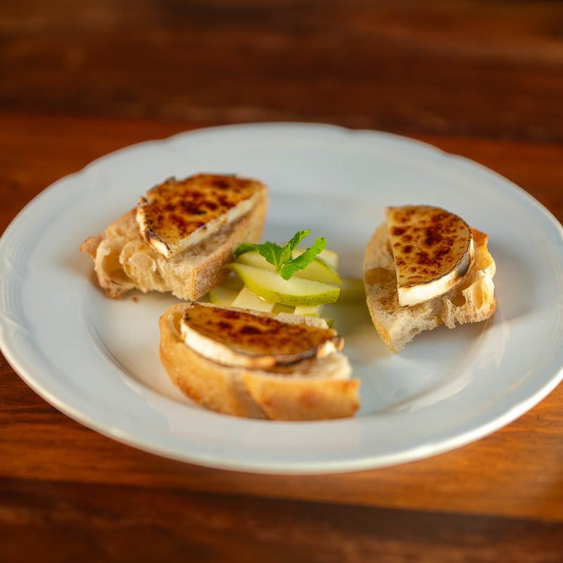 menu item 13 of 17, Tostada de Queso de Cabra con Miel