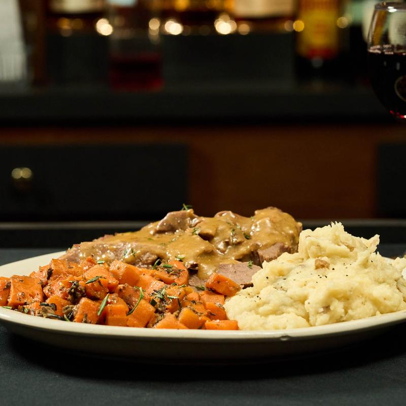 menu item 10 of 12, Pub Roast Dinner