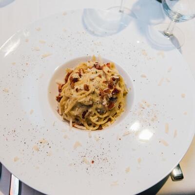 Pasta with meat and spices