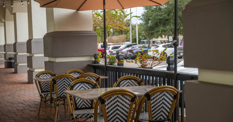 Exterior, main seating