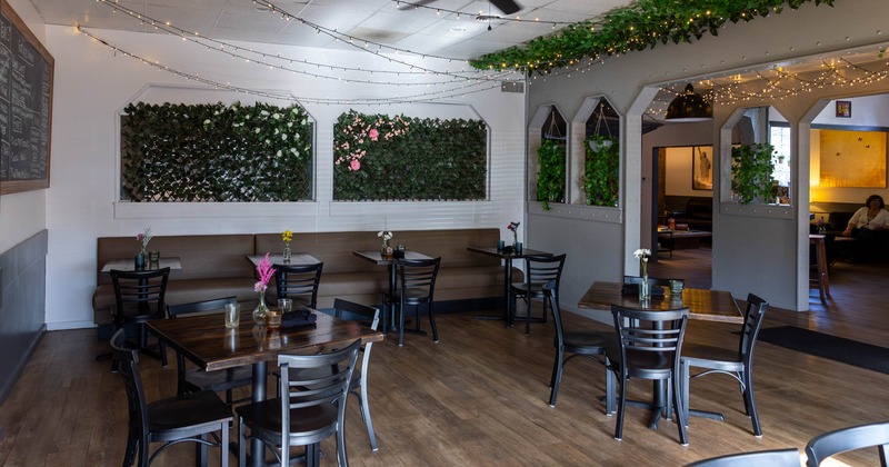 Interior, dining area, tables, chairs and banquette seating