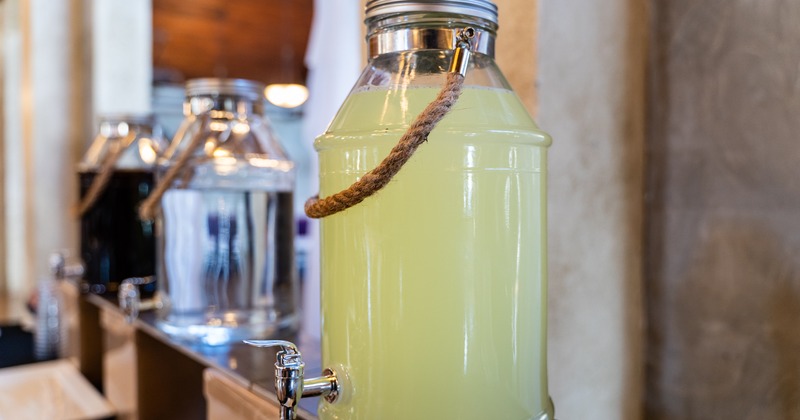 Lemonade tap dispenser