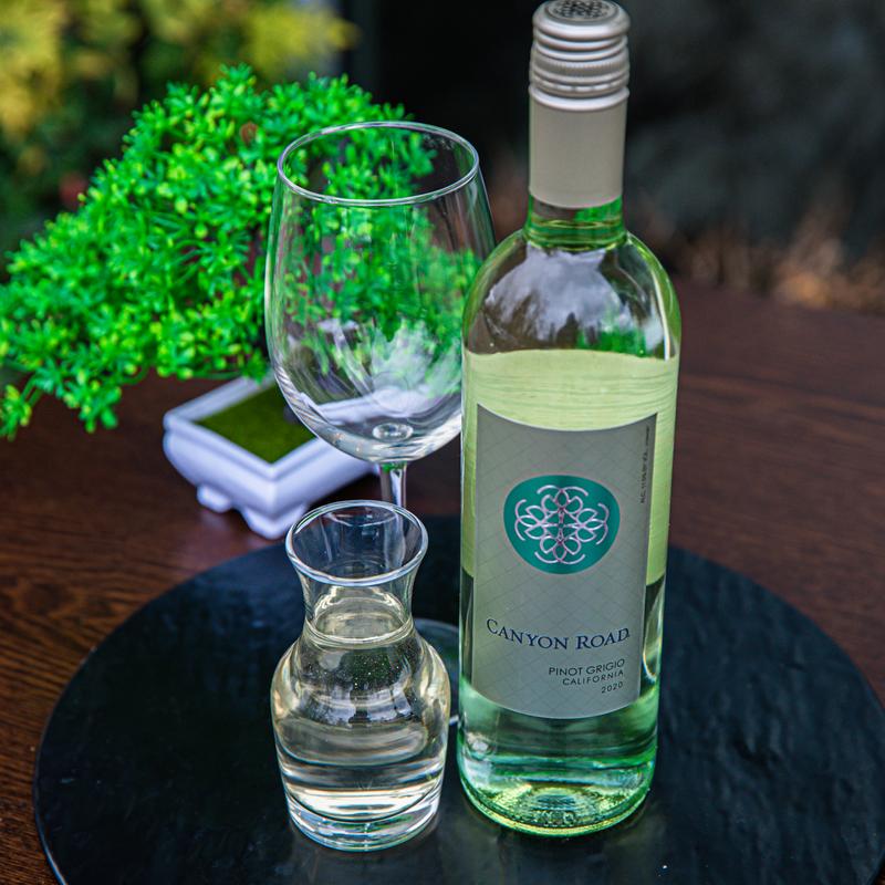 House White Wine photo