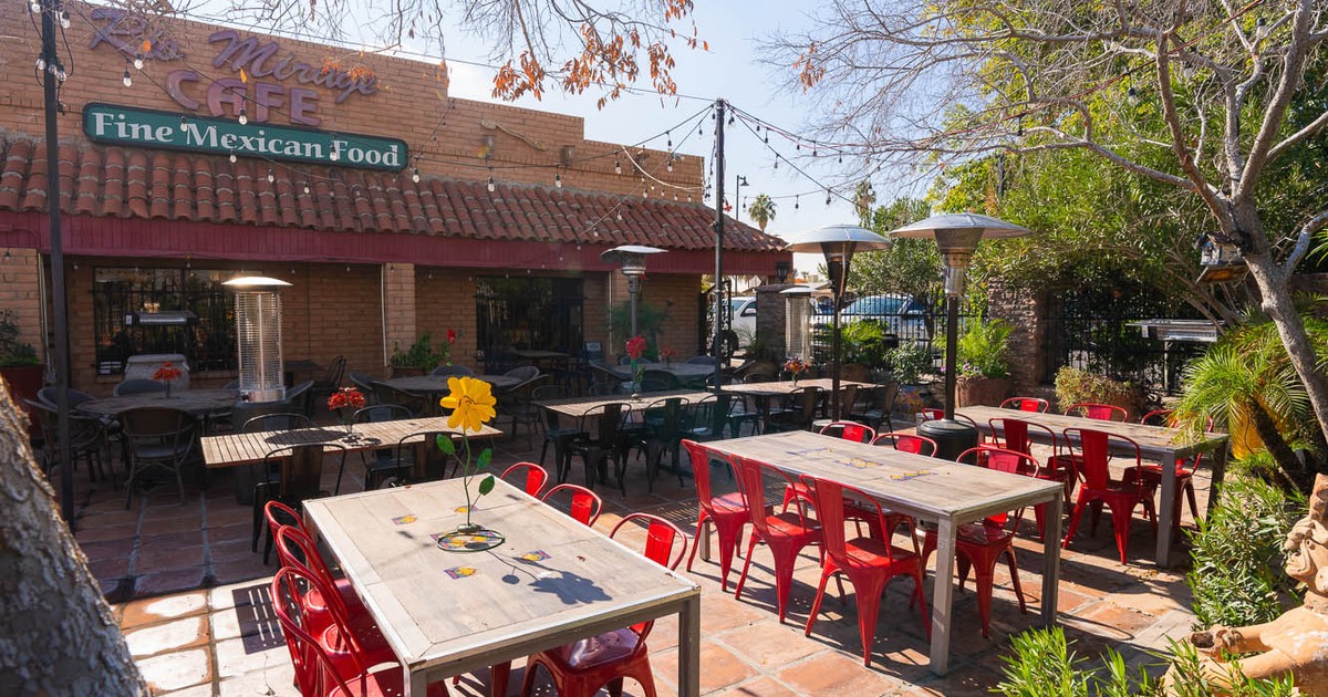 Exterior, tables and chairs on the outside
