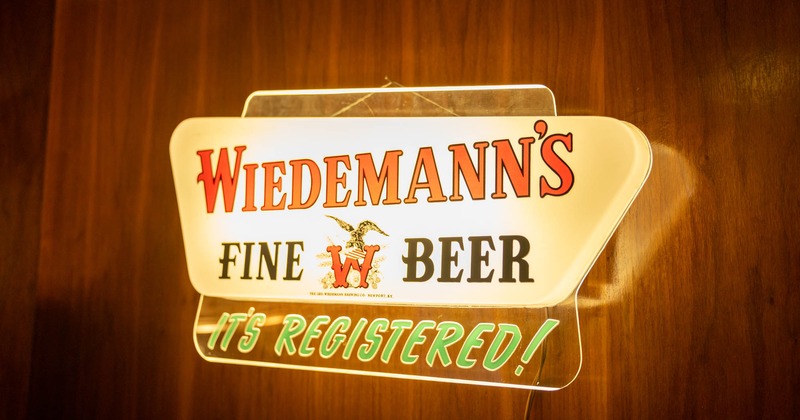 Interior, Wiedemann's sign