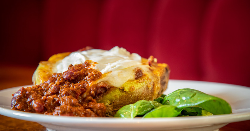 Baked Potato With Chilli and Salad
