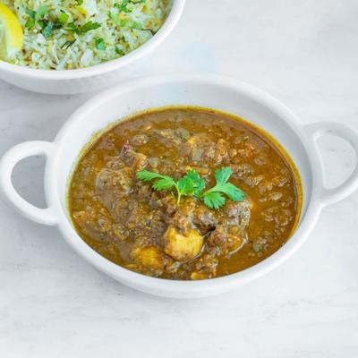 Boneless chicken cooked with chettinad masala.