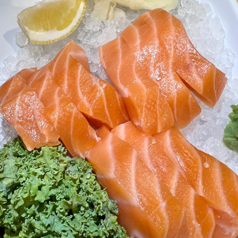 8 Piece Fresh Salmon Sashimi photo
