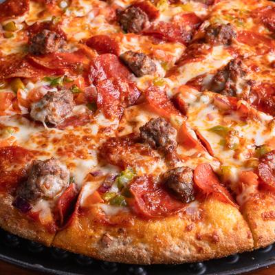 Atlas Combo Pizza, close-up.