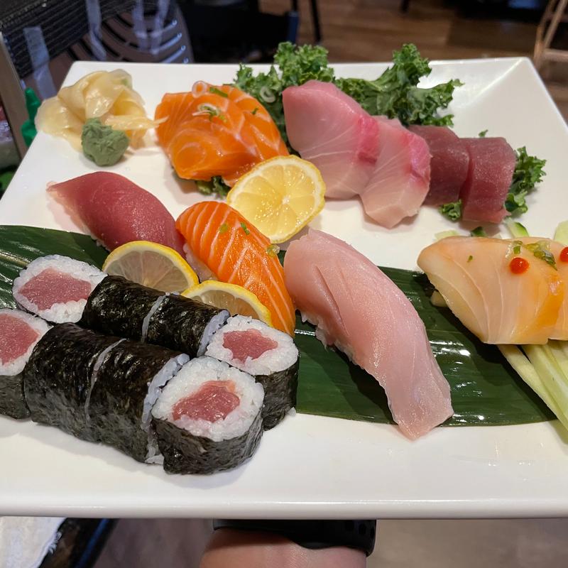 Sushi & Sashimi Lunch photo