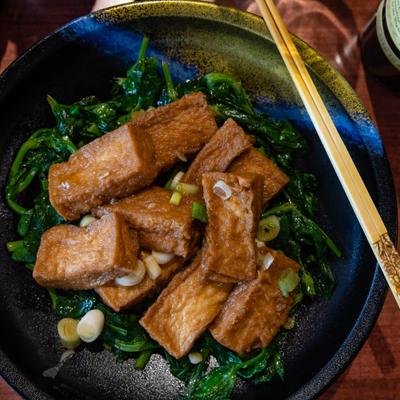 Served snow peas with tofu